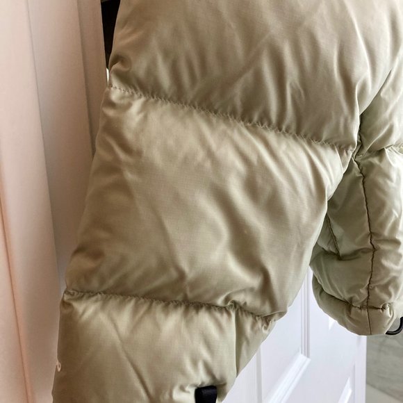 Black and sage color North Face Nuptse - Picture 9 of 9